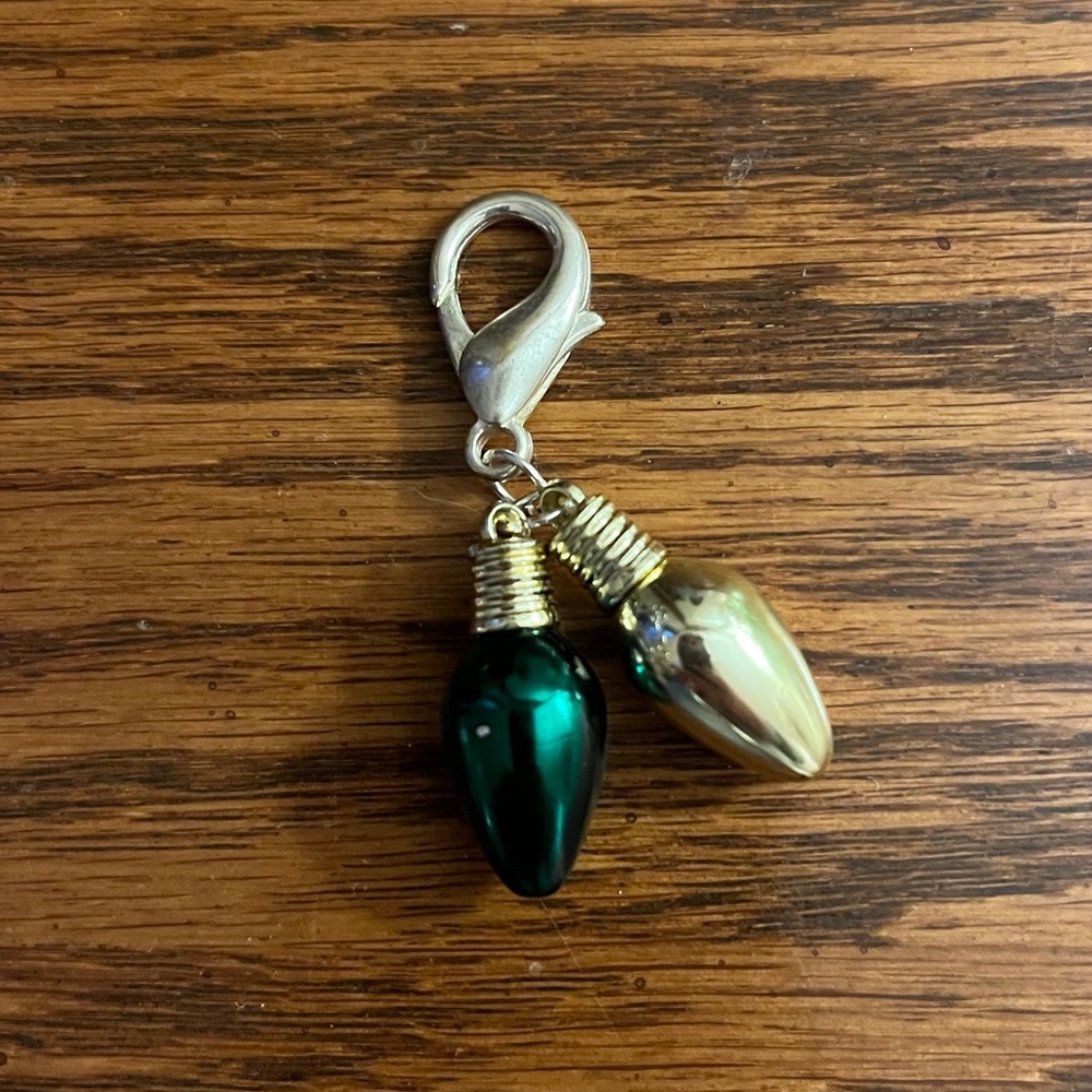🎄Christmas bulb pet collar charm